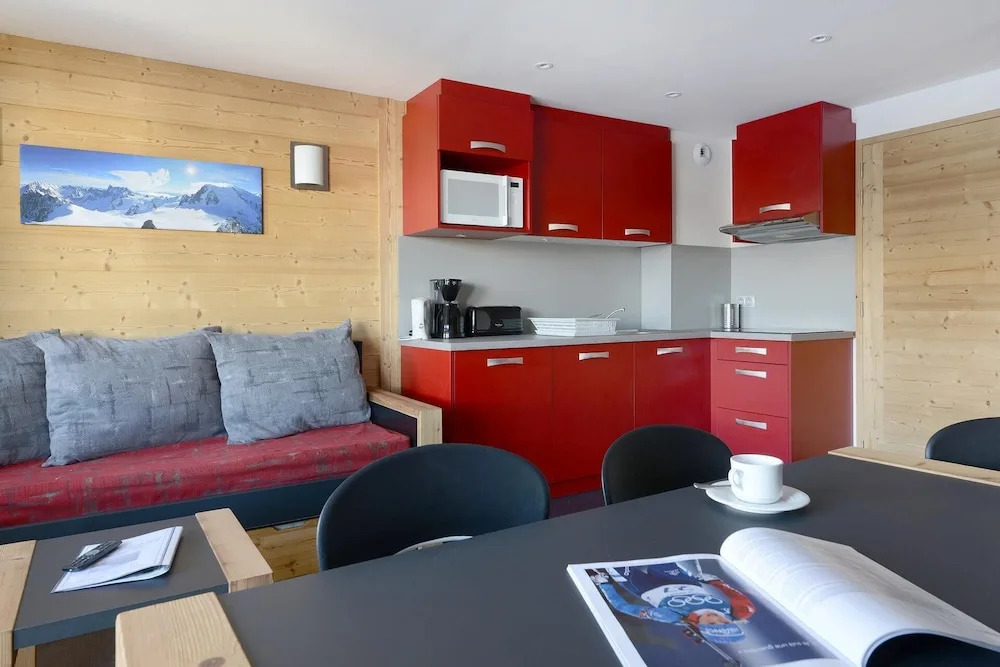 Residence LES Coches 3 Rooms in a Family Resort at the Bottom of the Slopes Bac424