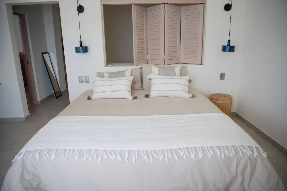 Cabo Break Hotel