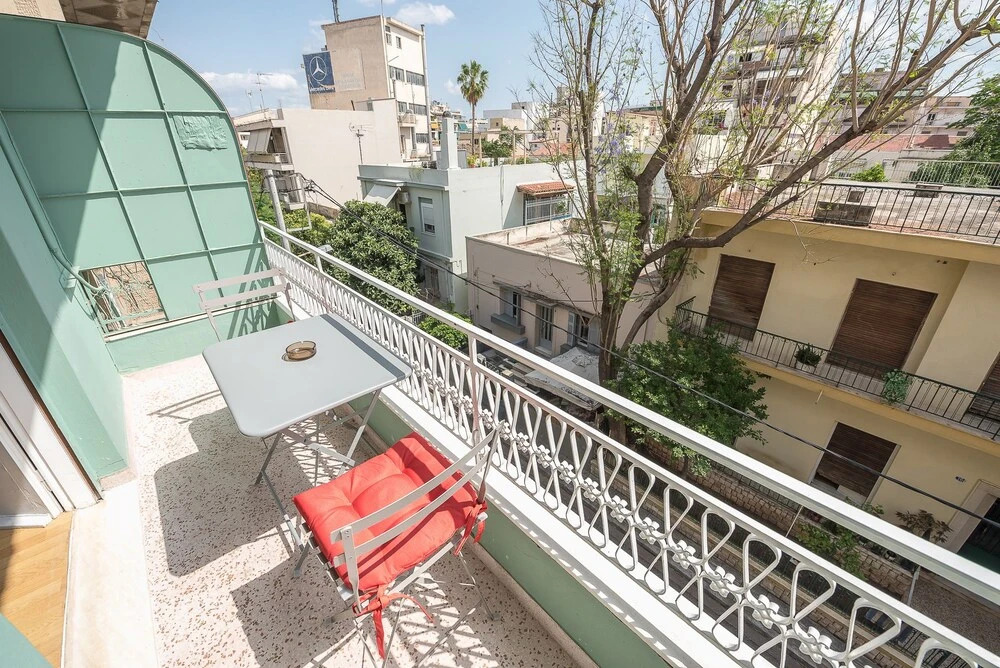 Relaxing Kerameikos Penthouse by Cloudkeys