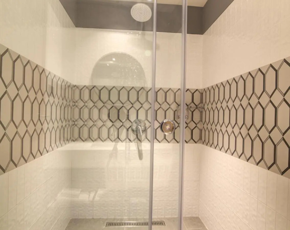 7 Apple Hotel Pratap Nagar