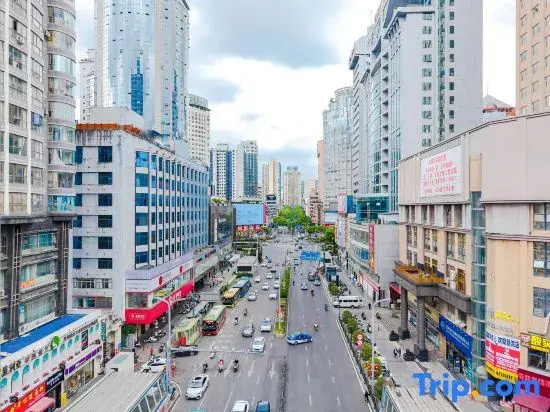 7Days Inn Hotel (Guiyang Fountain Subway Station Minsheng Road Food Street)