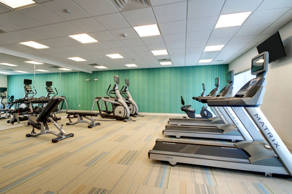 Holiday Inn Express & Suites Galesburg by IHG