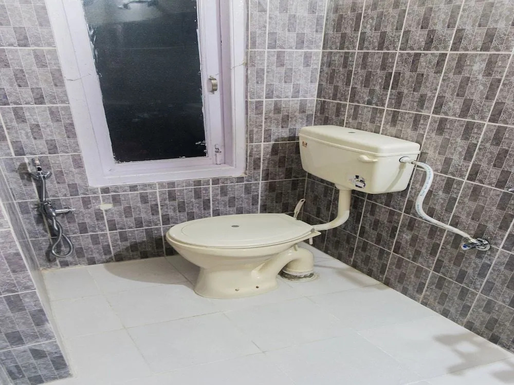 OYO 11515 The Lily Guest House