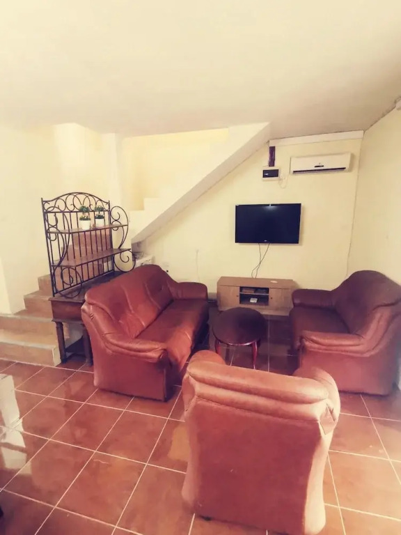 Cheerful 4-bedrooms beachfront home flic en flac