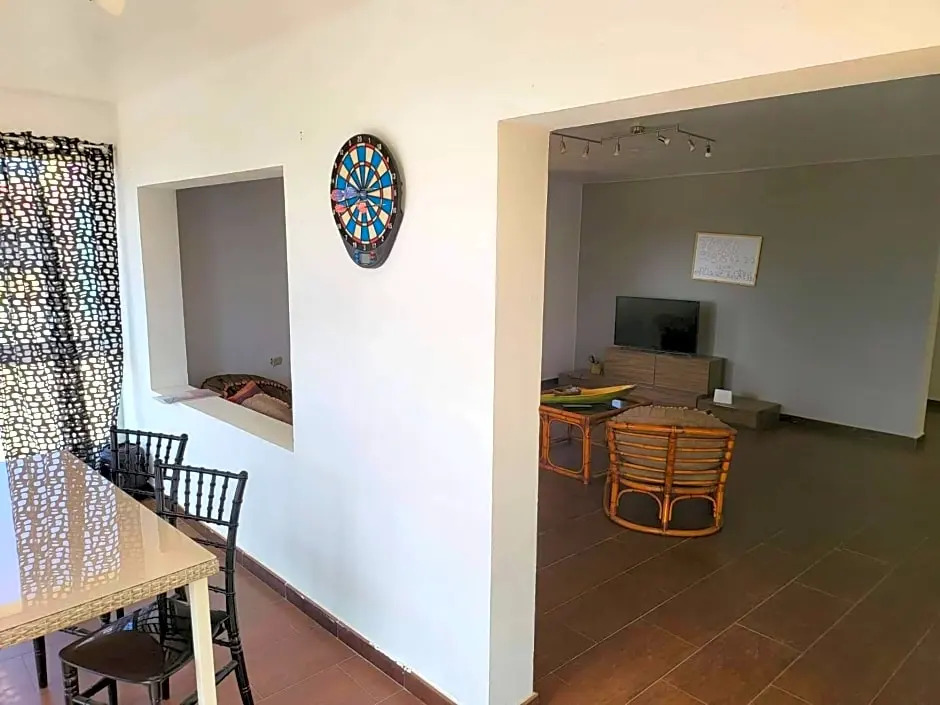 Montana Luna House with Rooms
