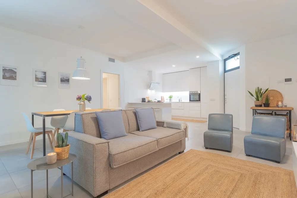 Ginepro & Salvia Apartments in Como by Rent All Como