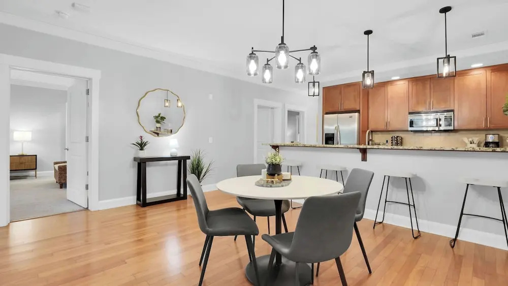 Free Parking 2 Units in Walkable Historic District The Juliette by Avantstay