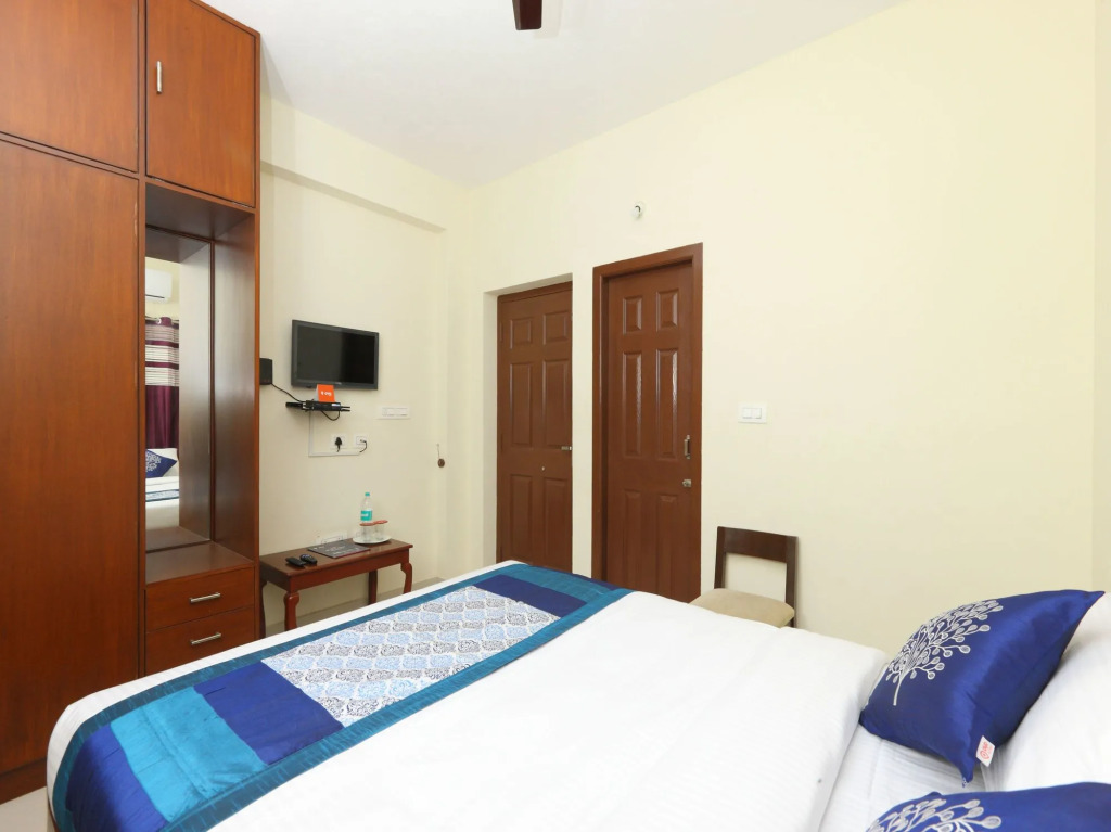 OYO 15701 River View Residency