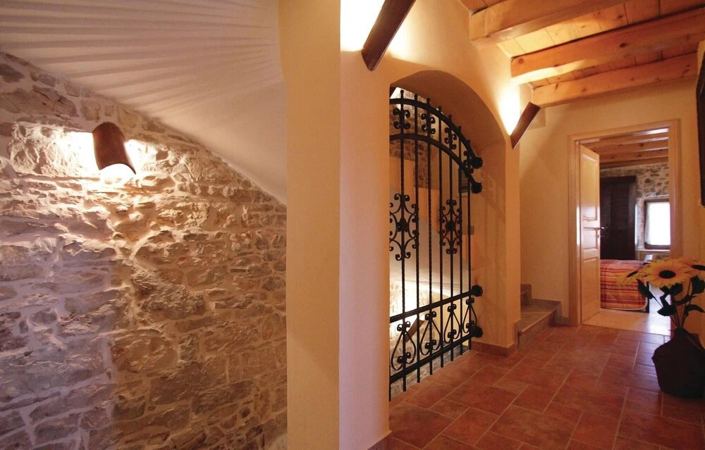 Awesome Home in Manjadvorci With Wifi and 3 Bedrooms