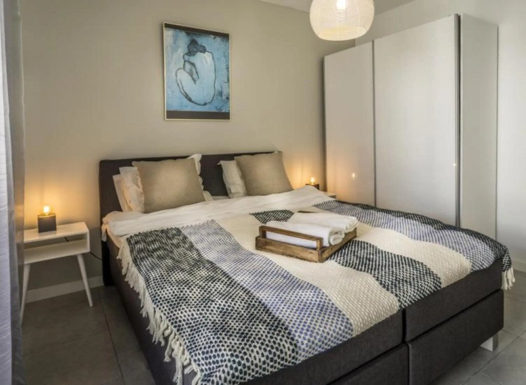 Modern 1 Bed Apartment in Prestigous Area of Cannes a Short Walk to the Croisette and the Palais - 1903