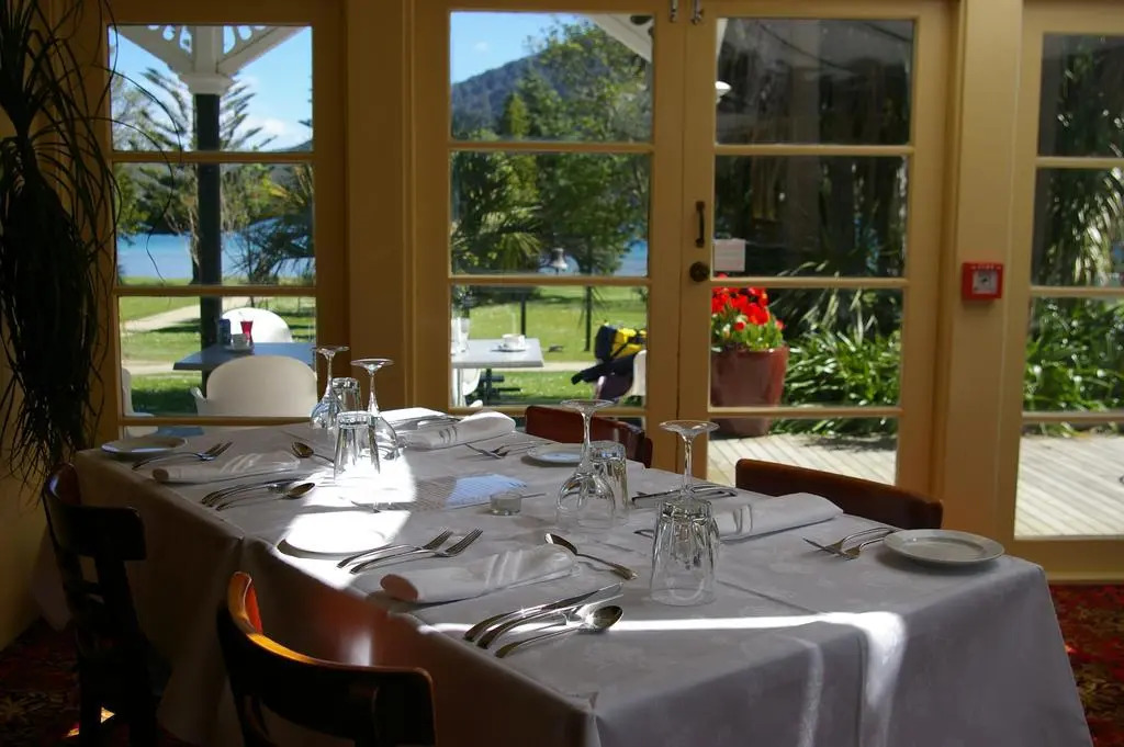 Furneaux Lodge
