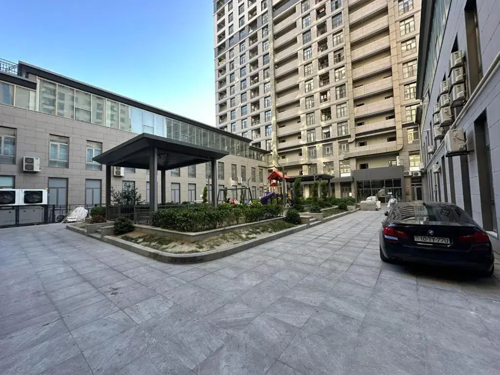 Pilot Heyat Residence Apartments, 28 may