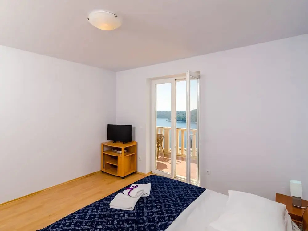 Apartments Bonavista - Premium Two Bedroom Apartment With Balcony and Sea View