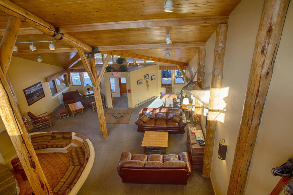 Teewinot Lodge by Grand Targhee Resort