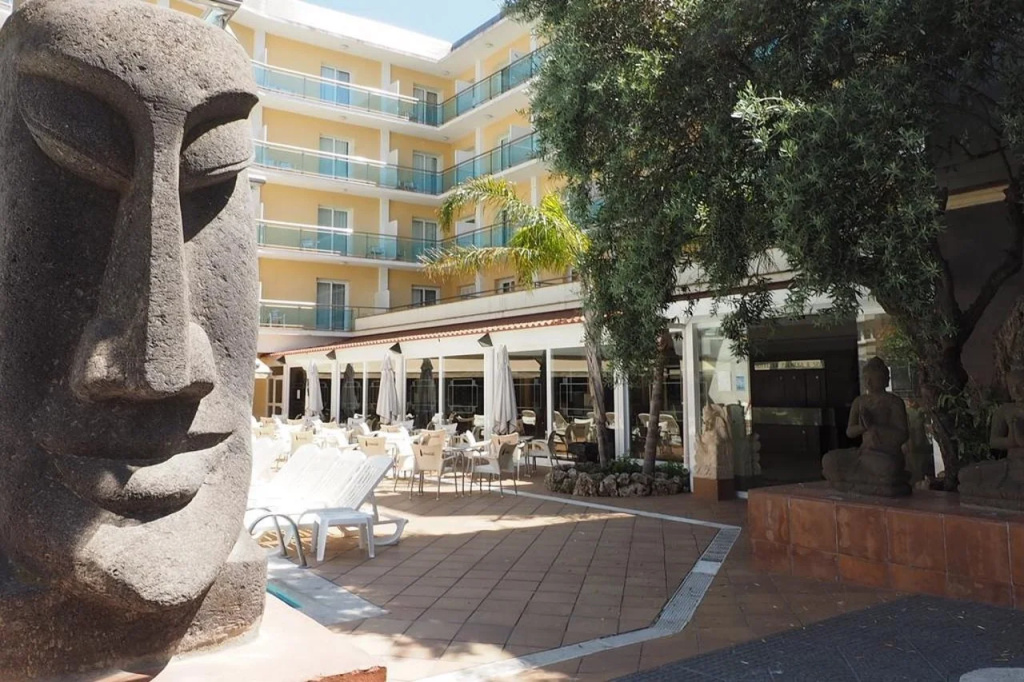 Отель La Palmera & Spa