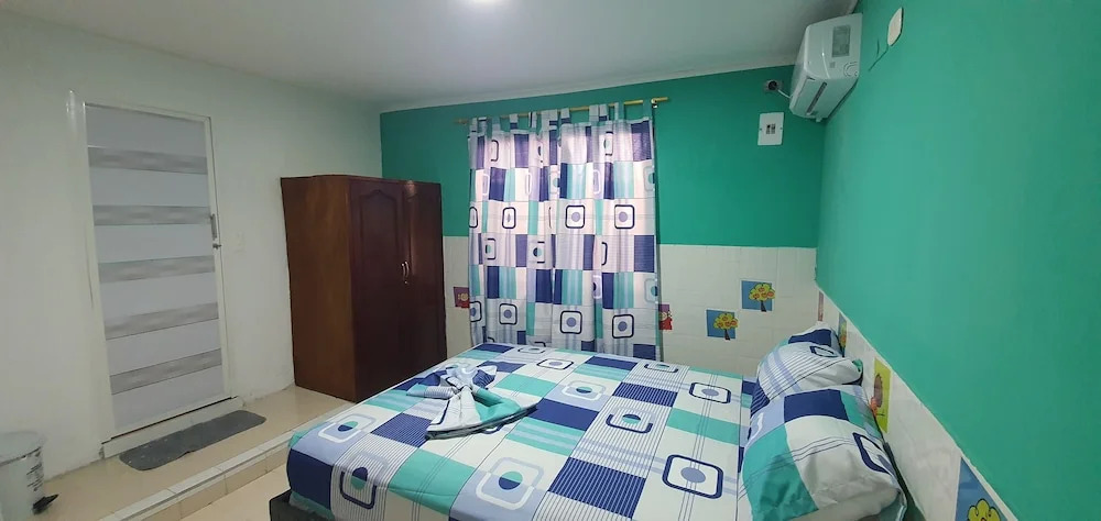Hostal Mi Lindo Septiembre