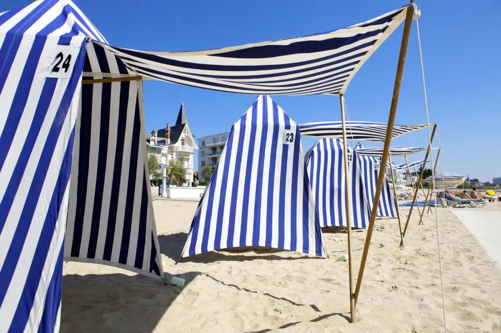 Royan - APPARTEMENT VUE MER - proximité plage et parking privatif