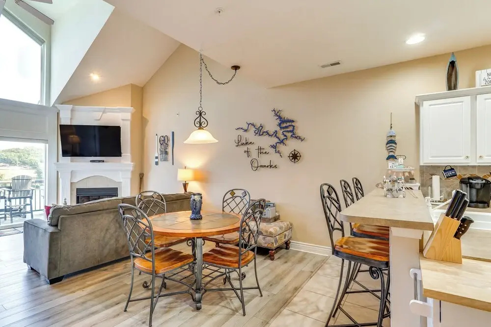 Lakefront Camdenton Condo Near Ha Ha Tonka