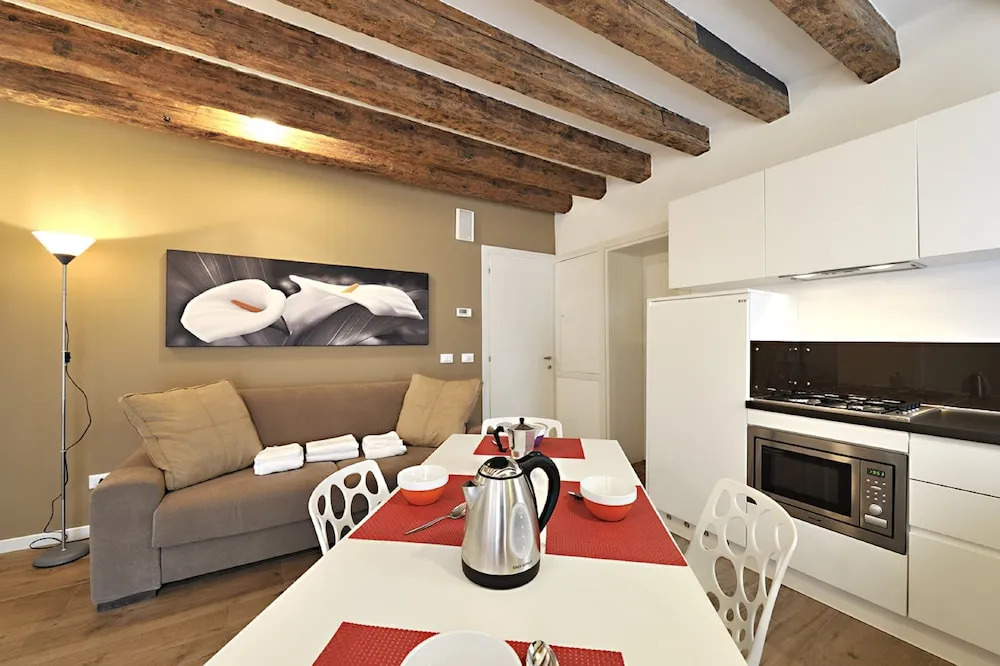St. Mark'S Suite