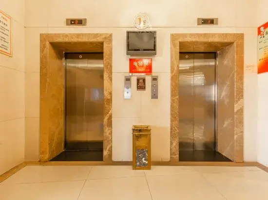 Huanren Longxing International Hotel