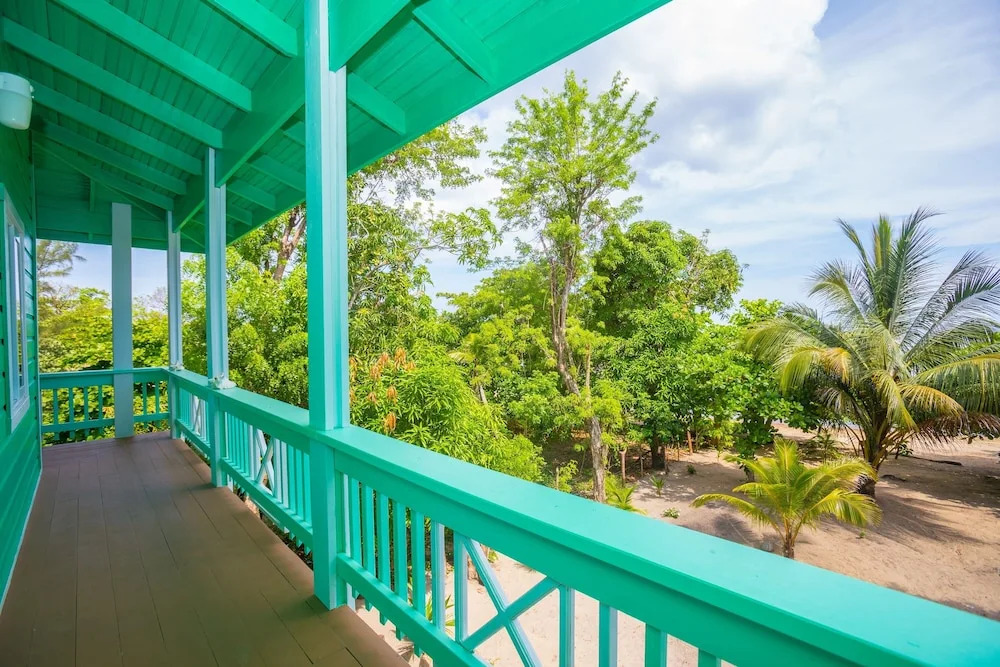 Rivera's Beach House - 2nd Floor 1 Bedroom Apts
