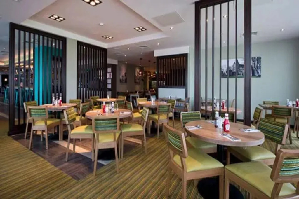 Premier Inn Leeds City Centre (Whitehall Road)