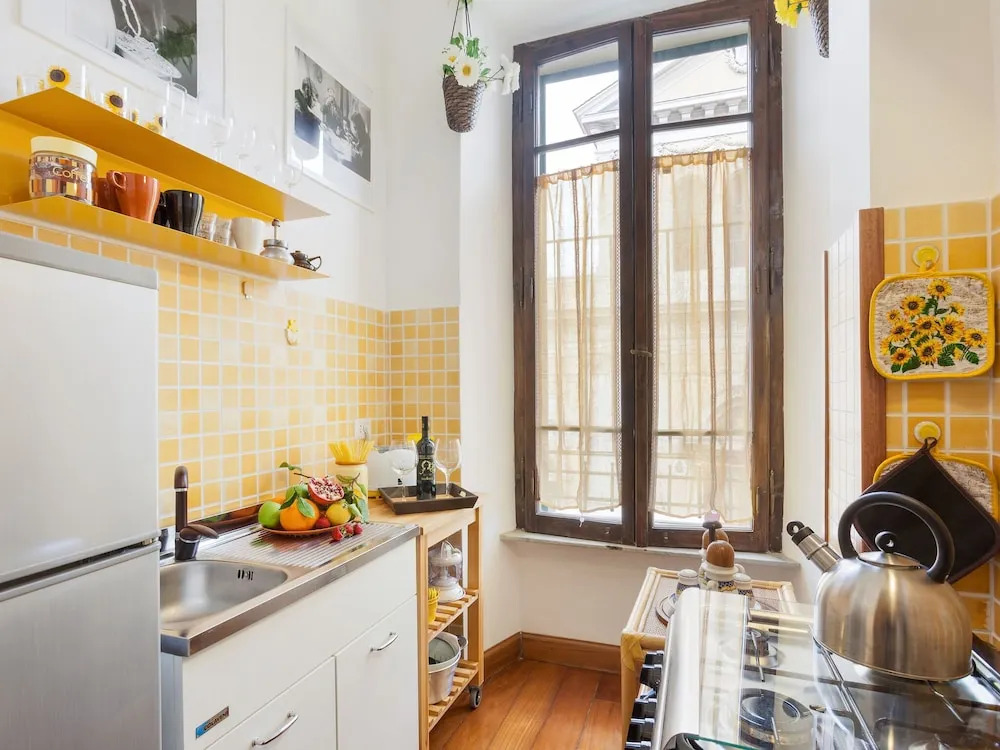Graceful Holiday Home in Roma Near St Joseph 8