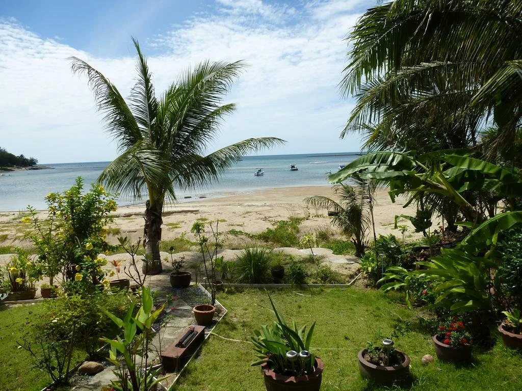 Baan Sanom