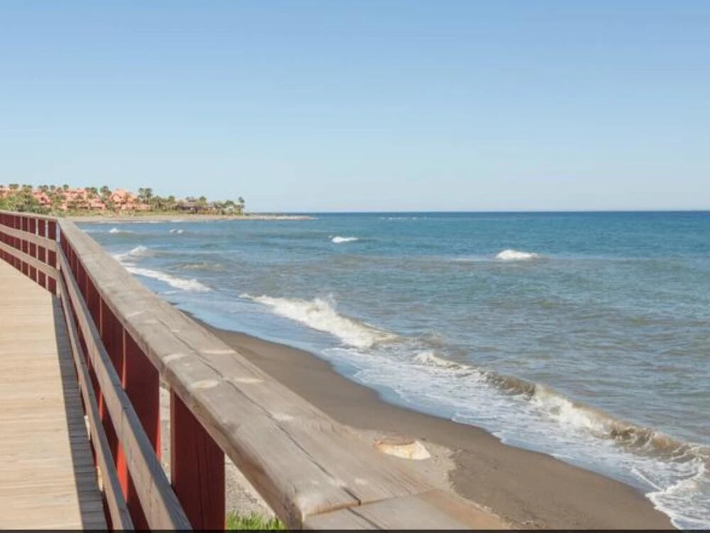 Apartment With 2 Bedrooms in Estepona, With Wonderful sea View and Wif