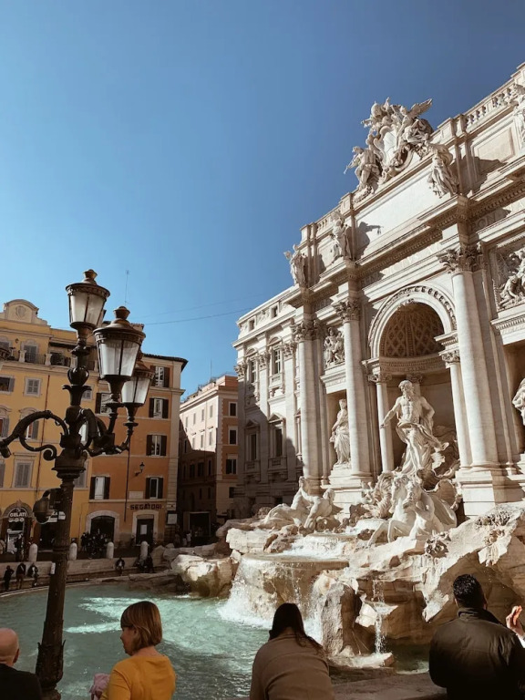 Residenza Tritone - Trevi Fountain