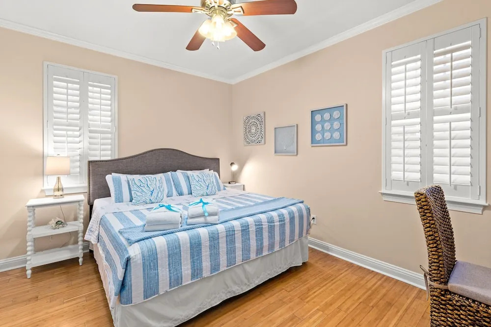 Expertly Decorated Family Home, Steps to Beach w/ a Private Heated Pool & Spa
