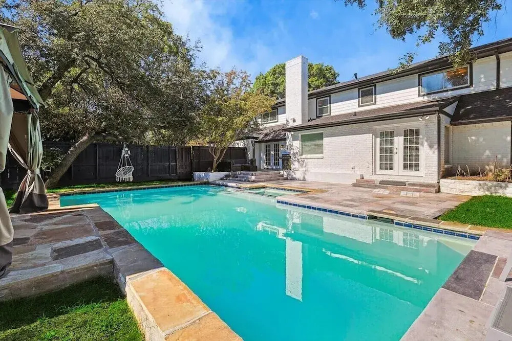 Upscale 6BR Home With Pool, Hot Tub & Game Room