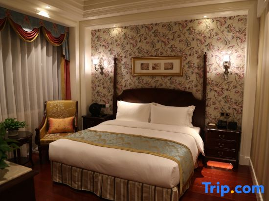 Hawaii Hot Spring Hotel