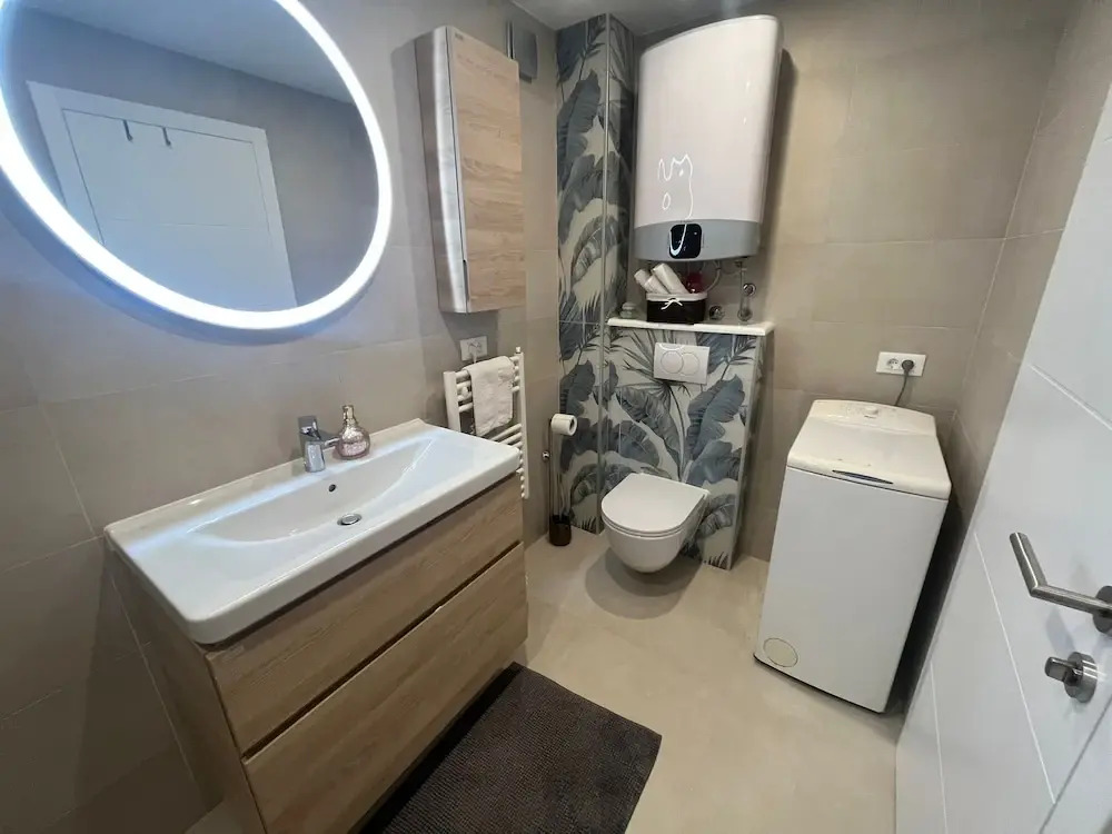 Studio Apartments with Terrace near Sea - Angelas Apartments