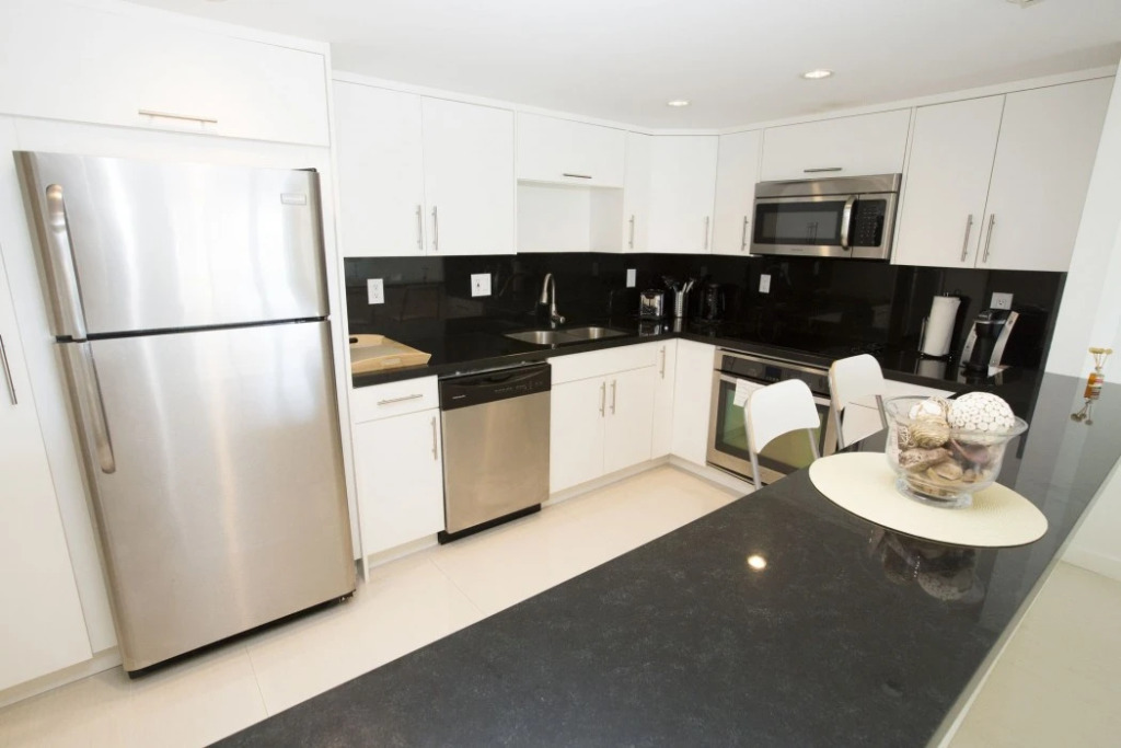 Ocean Reserve Luxury Condos Across from Sunny Isles Beach