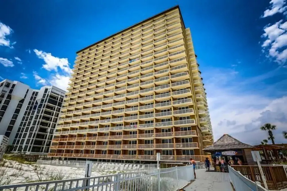 Pelican Beach Resort Rentals