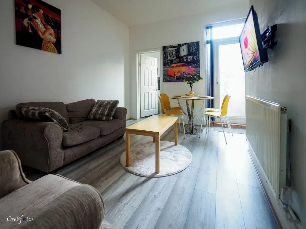 Couldon Lodge  Family Room 3