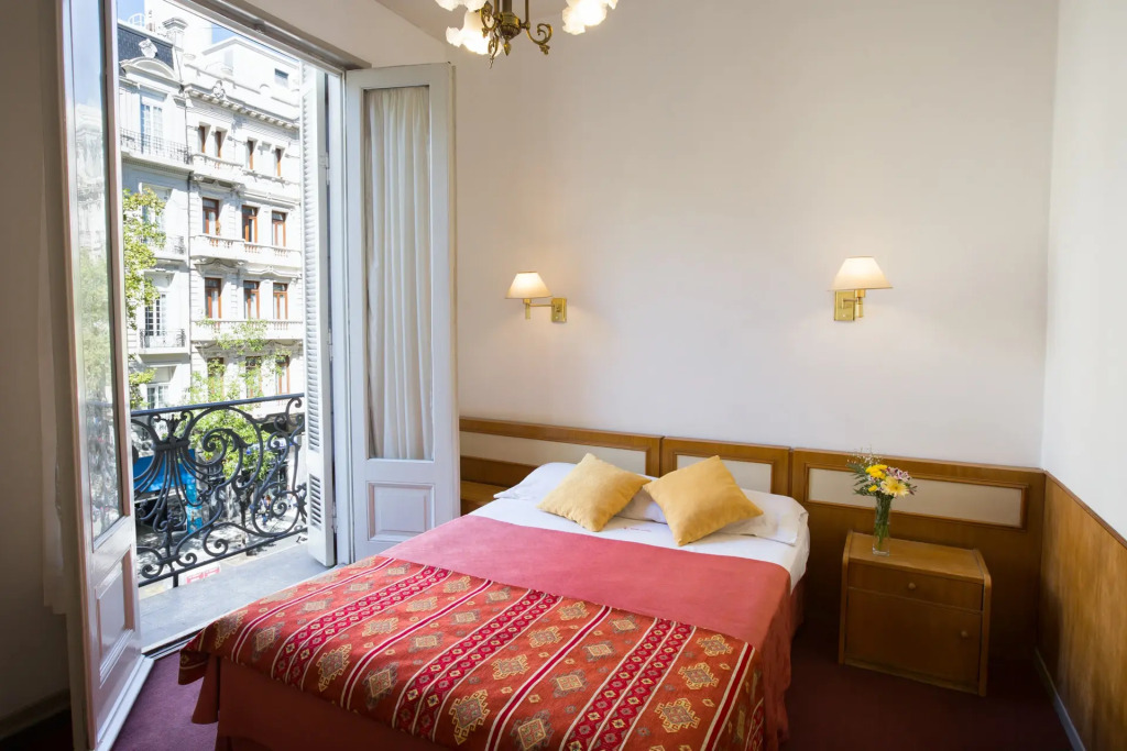 Novel Hotel