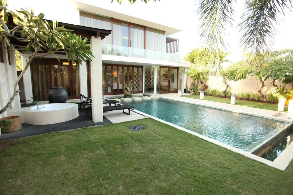 The Wangsa Hotel and Villas Benoa