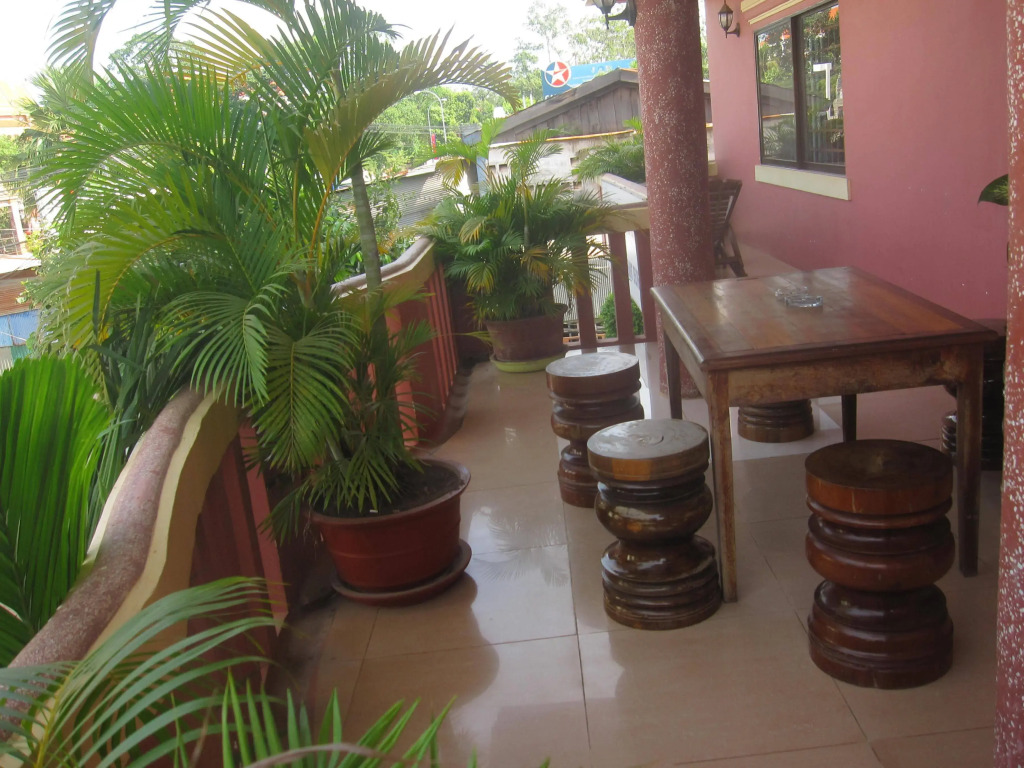 Ta Som Guesthouse & Tour Services