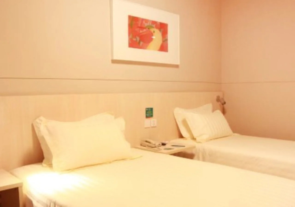 Jinjiang Inn Wuhan Han River Ocean Grand Branch