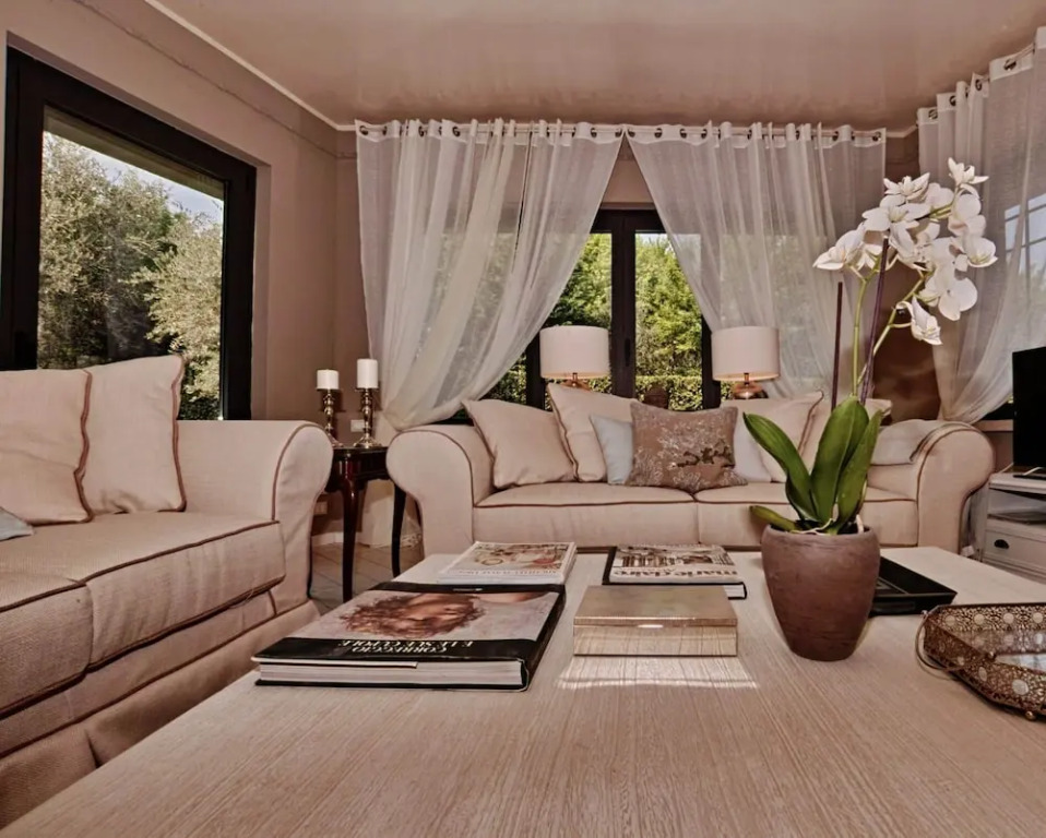 Luxury Villa Bianca
