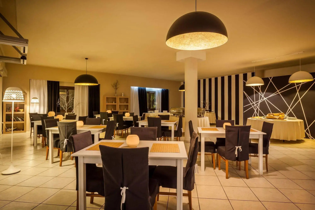 Skopelos Holidays Hotel