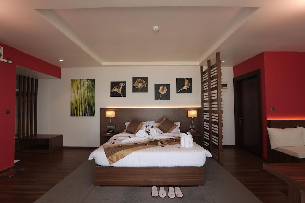 Silver Beach Hotel