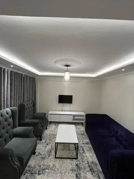 Modern 1br with queen bed-Langata, near Carnivore