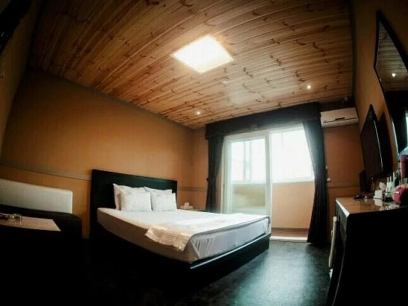 Goodstay Shilla Hotel