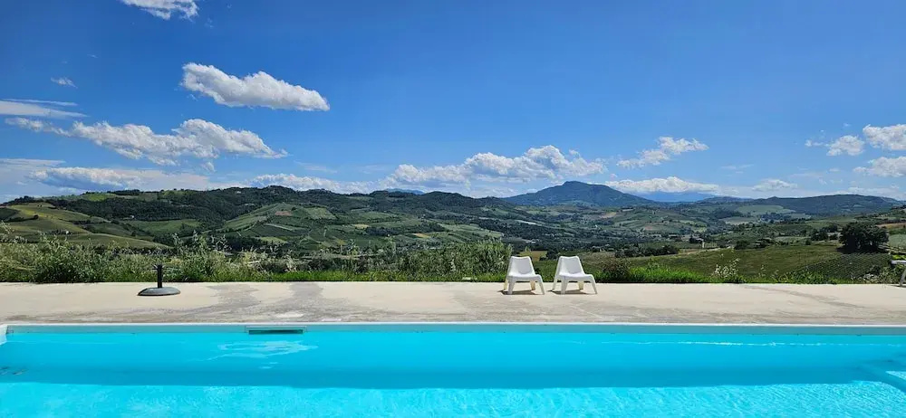 Cozy Cabin Retreat in Ortezzano