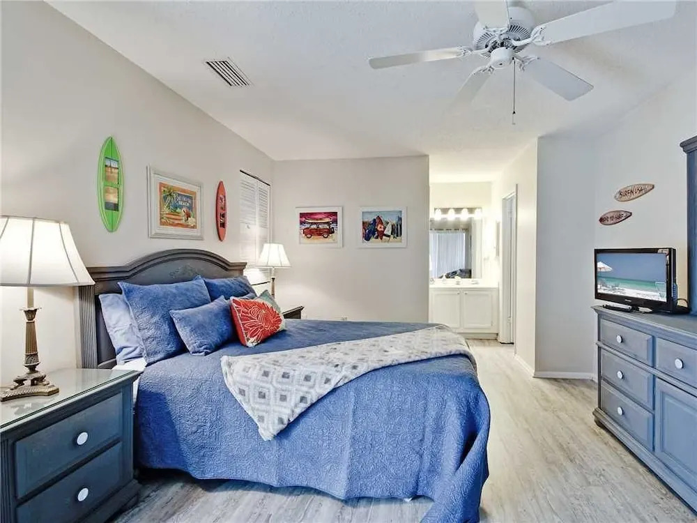 Bay Oaks D22 - Two Bedroom Condo