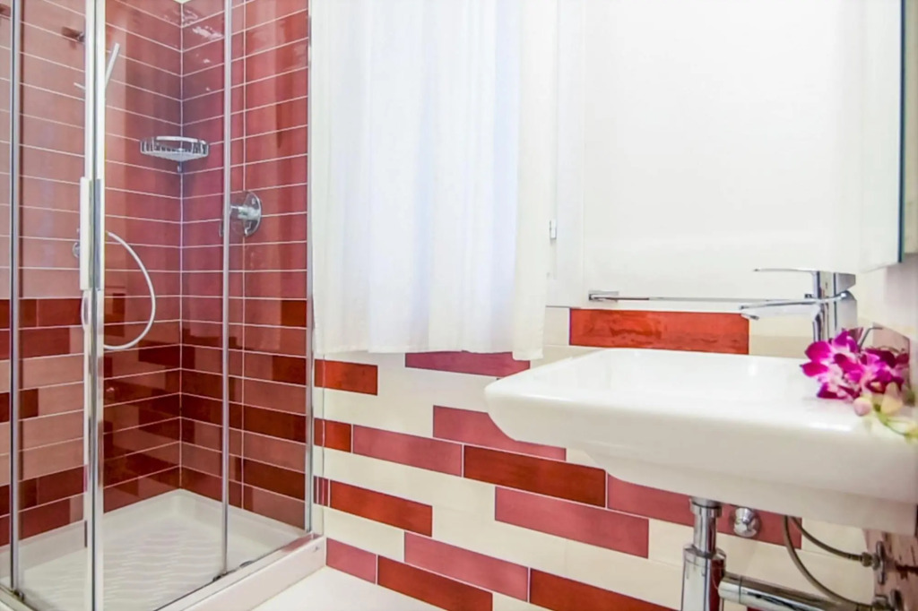 Terraced houses in a quiet seafront area with panoramic views.-Colibrì 3