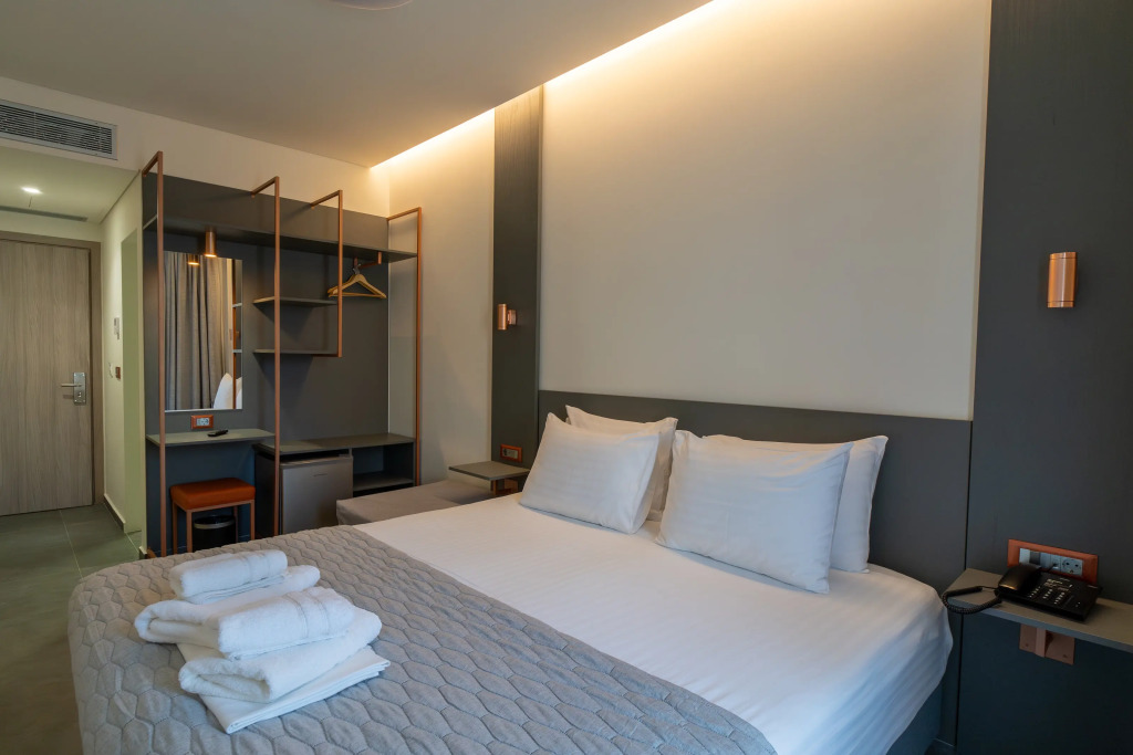 Argo Hotel Piraeus